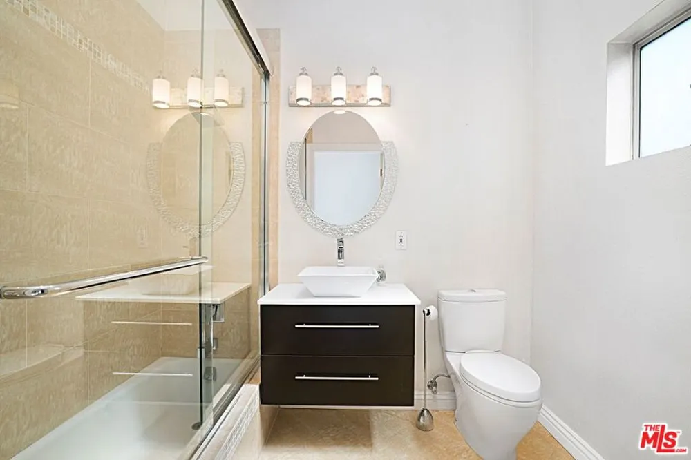 3836 Mound View Avenue Studio City, CA 91604