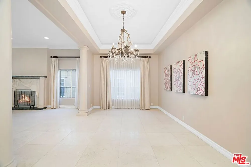 3836 Mound View Avenue Studio City, CA 91604