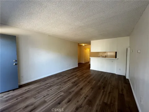 3920 Marathon Street #5