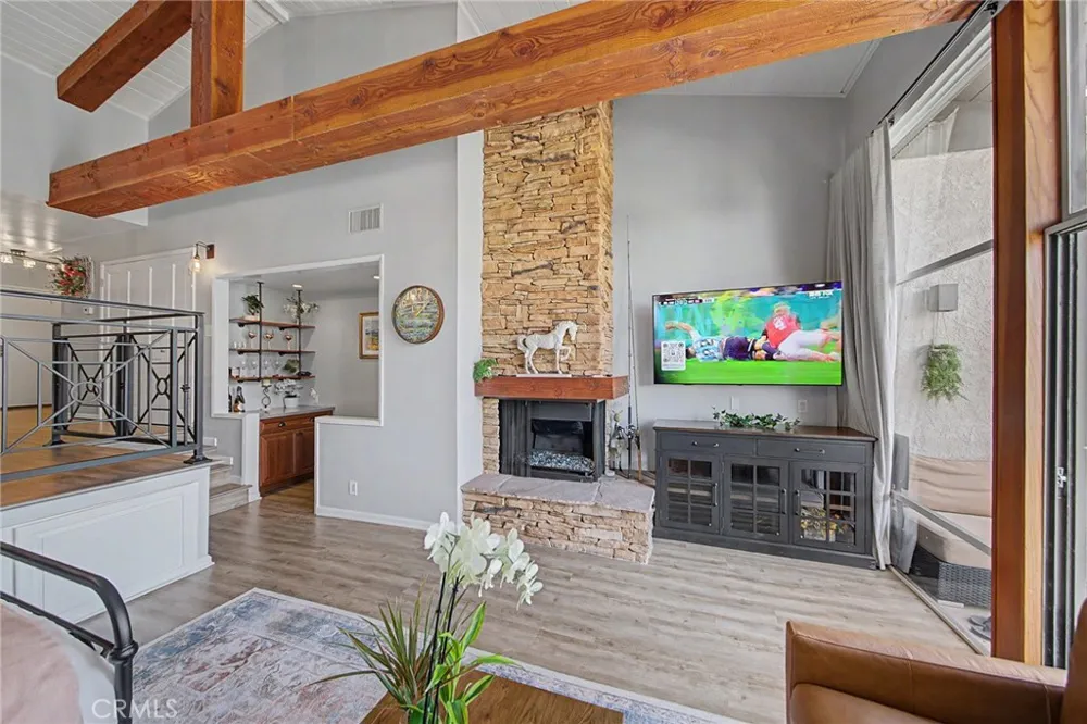6315 MARINA PACIFICA DRIVE S Long Beach, CA 90803