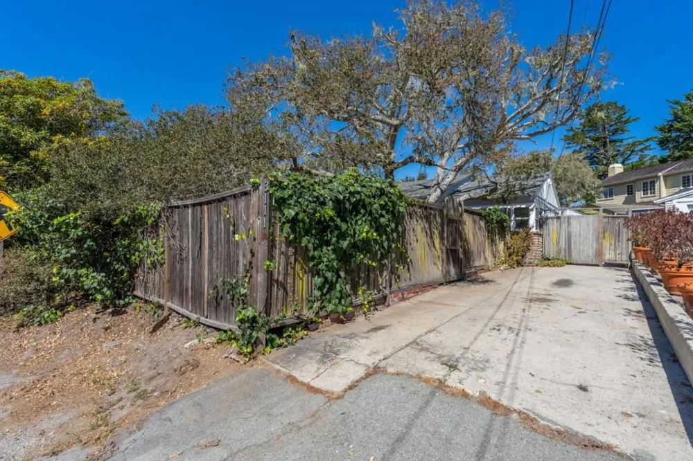 3111 Serra Avenue Carmel, CA 93923