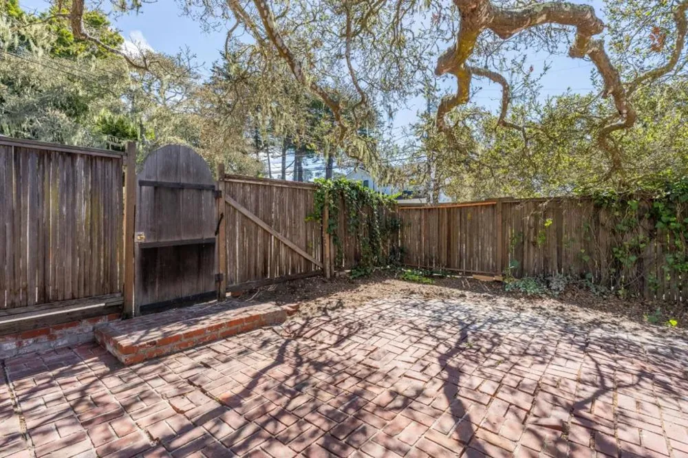 3111 Serra Avenue Carmel, CA 93923