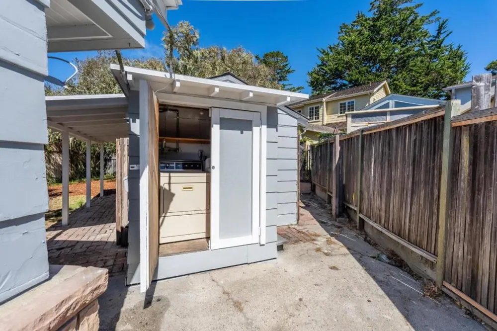 3111 Serra Avenue Carmel, CA 93923