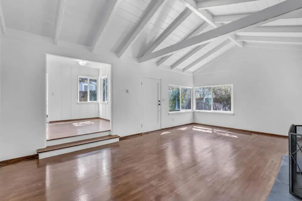 3111 Serra Avenue Carmel, CA 93923