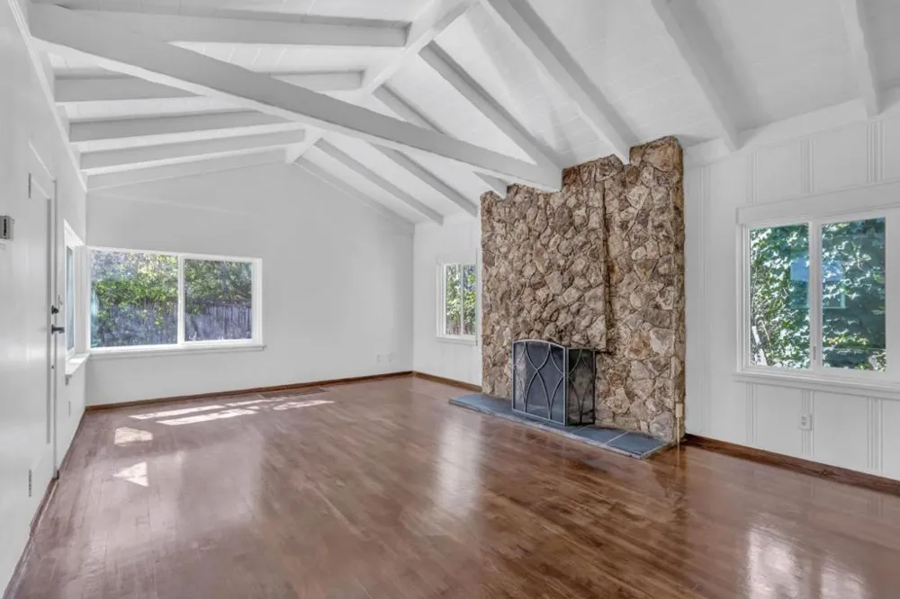 3111 Serra Avenue Carmel, CA 93923