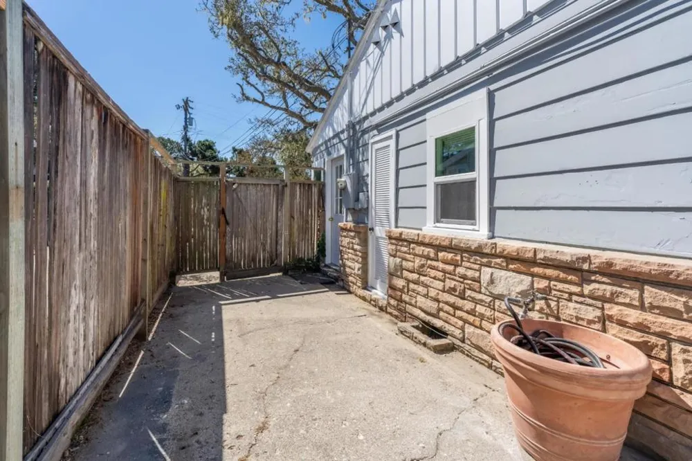3111 Serra Avenue Carmel, CA 93923
