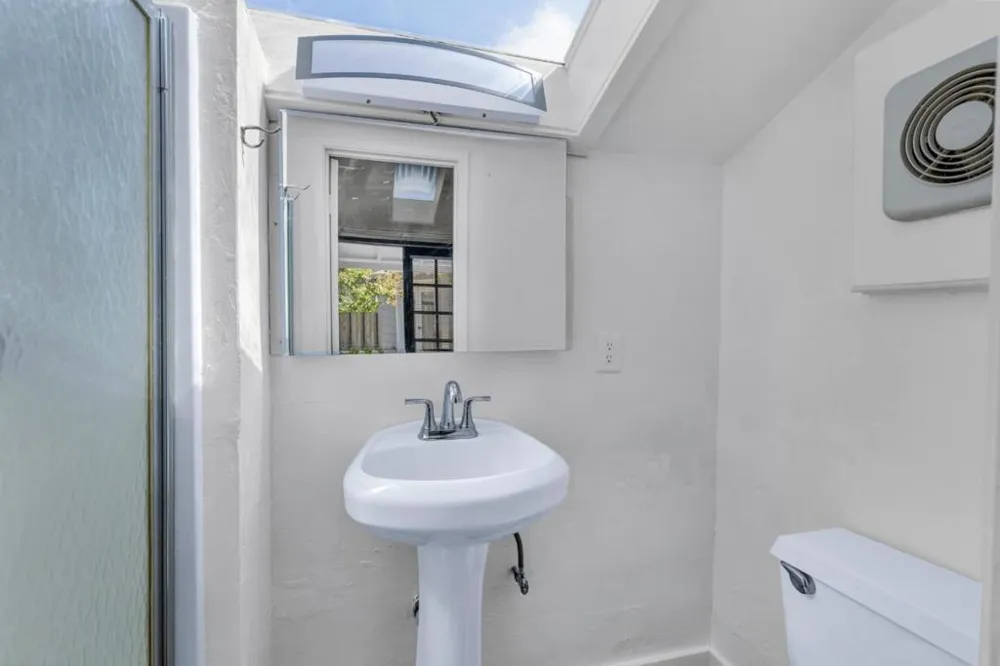 3111 Serra Avenue Carmel, CA 93923