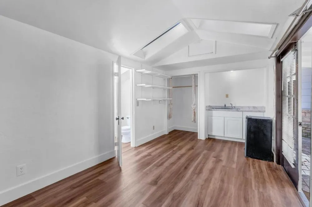 3111 Serra Avenue Carmel, CA 93923
