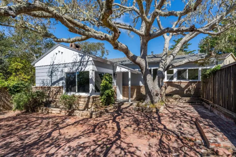 3111 Serra Avenue Carmel, CA 93923