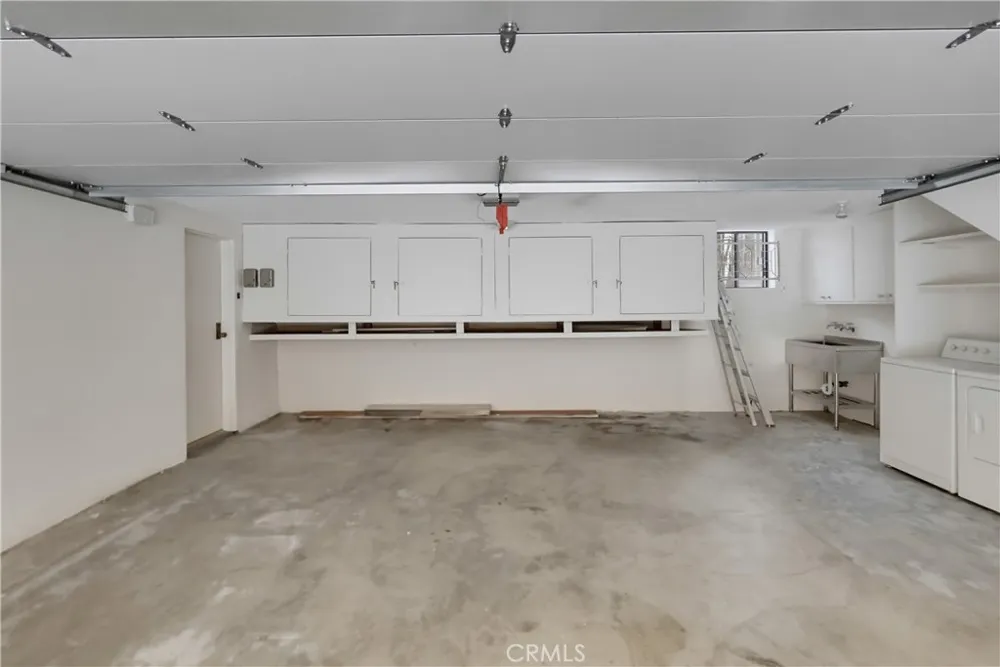 728 E Kensington Los Angeles, CA 90026