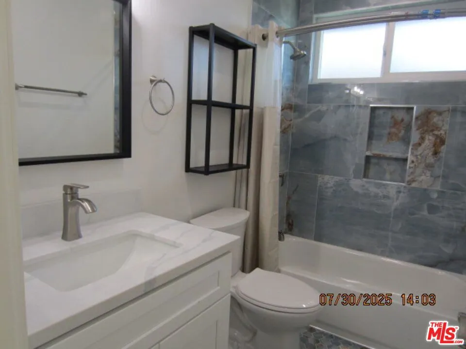 2350 Teviot Street Los Angeles, CA 90039