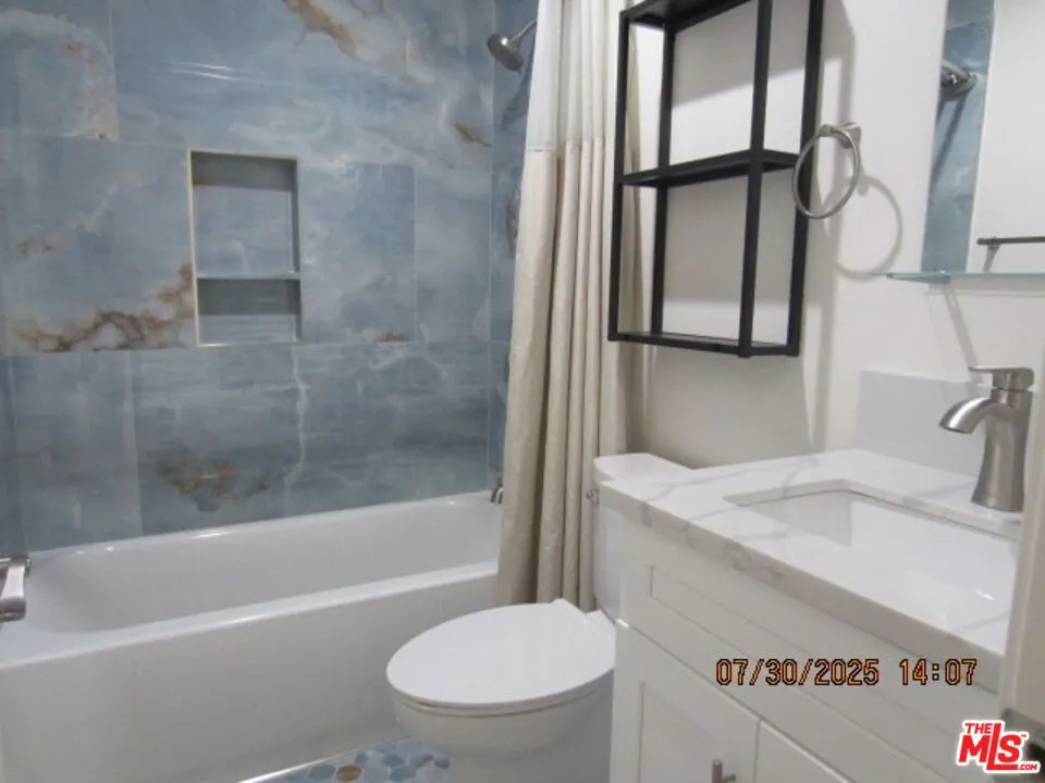 2350 Teviot Street Los Angeles, CA 90039