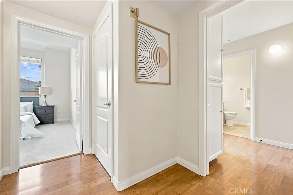 7033 La Tijera Los Angeles, CA 90045