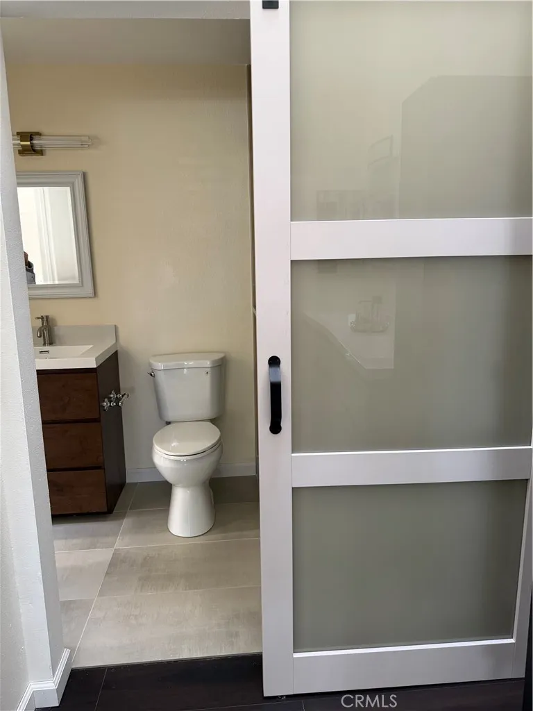 252 Pineview Irvine, CA 92620