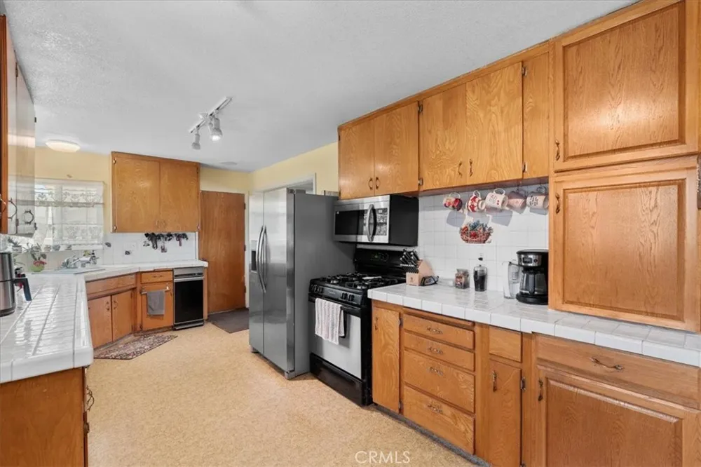 5919 Hudson Riverside, CA 92509