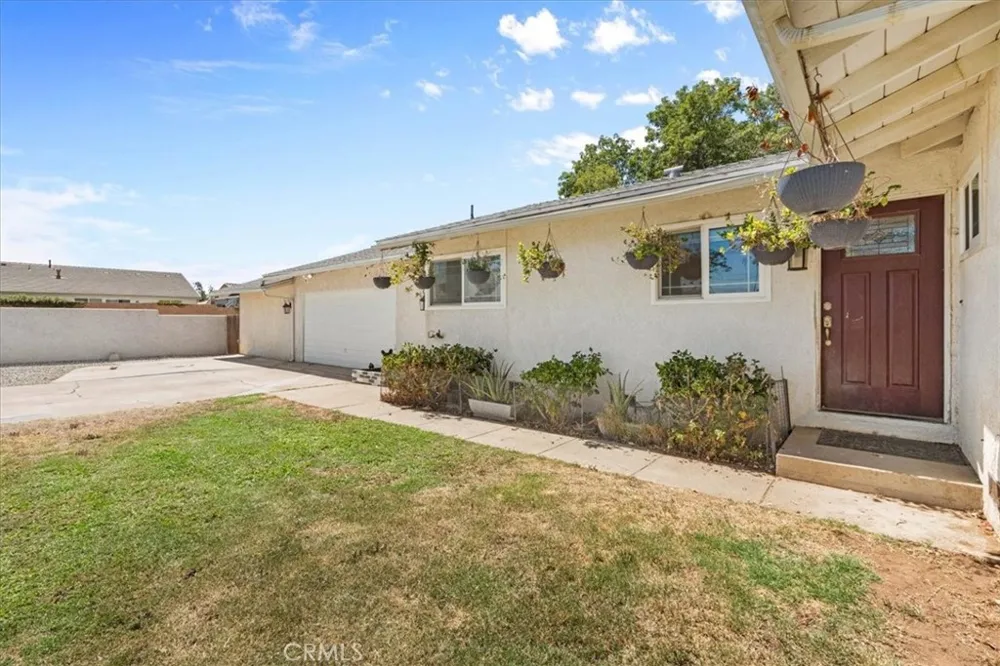 5919 Hudson Riverside, CA 92509