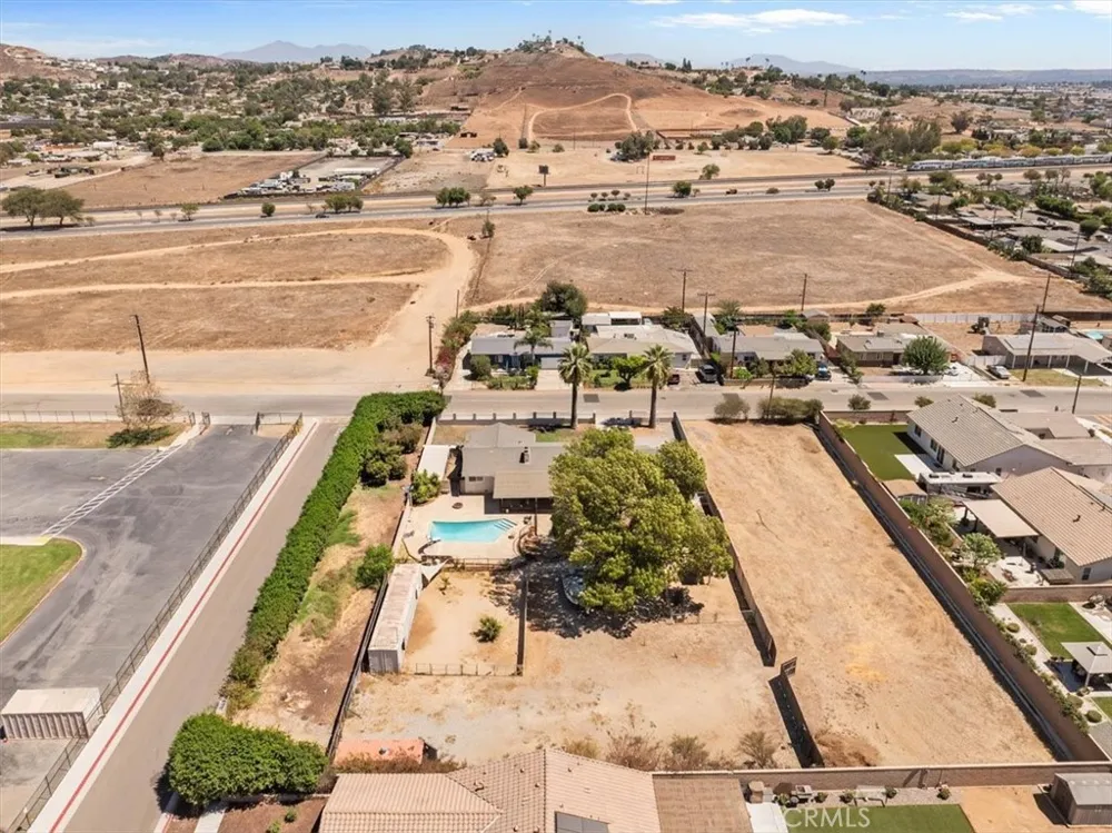 5919 Hudson Riverside, CA 92509