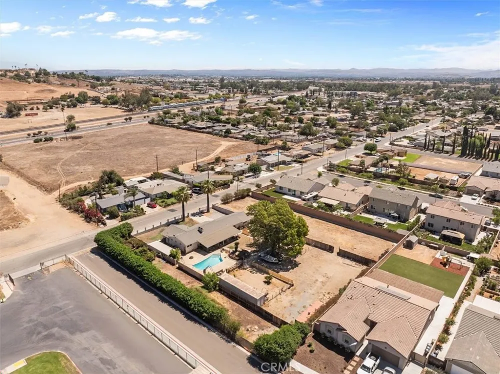 5919 Hudson Riverside, CA 92509
