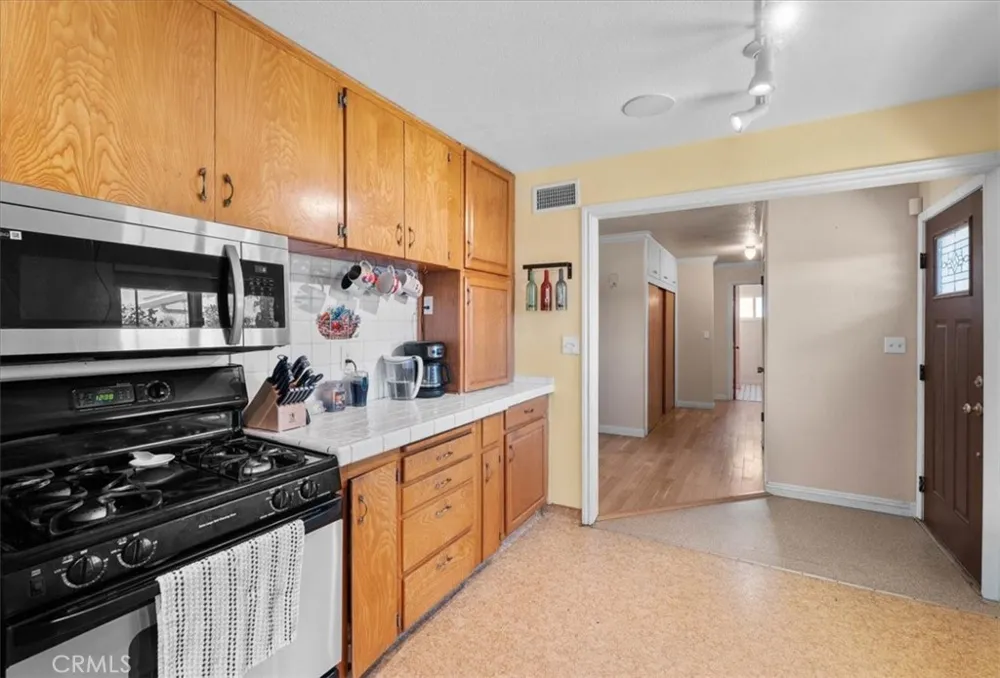 5919 Hudson Riverside, CA 92509