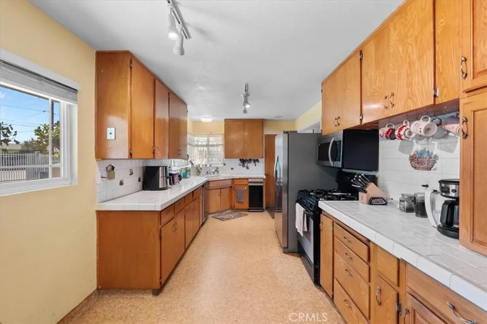 5919 Hudson Riverside, CA 92509