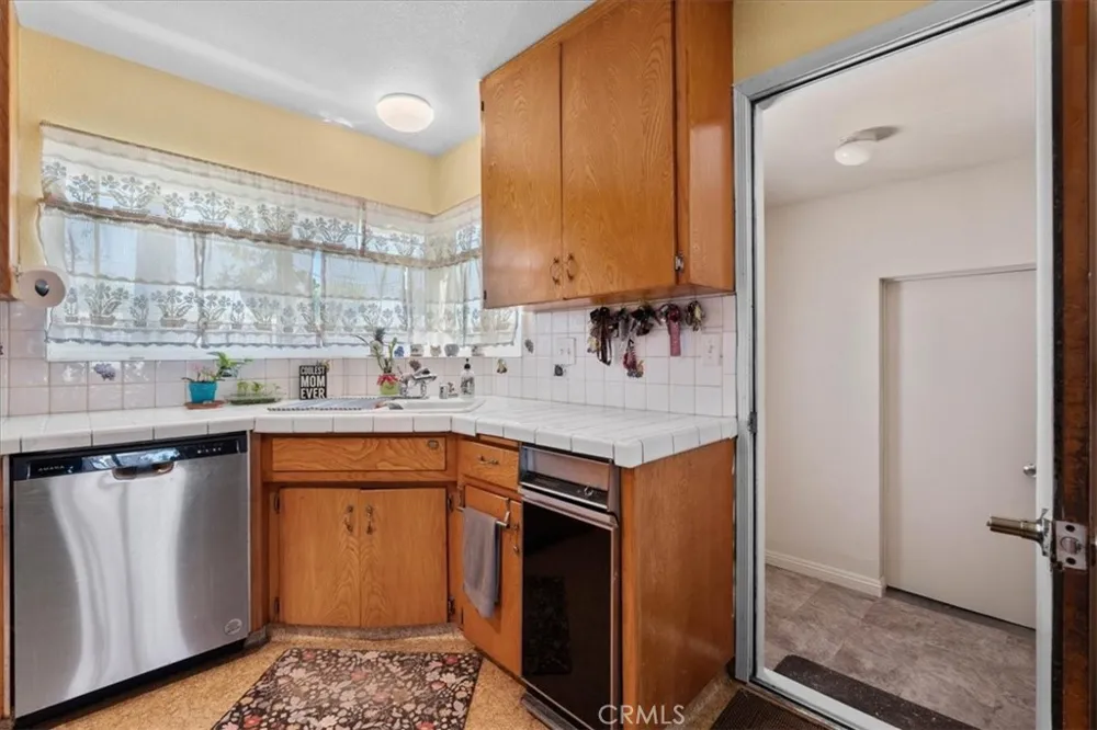 5919 Hudson Riverside, CA 92509