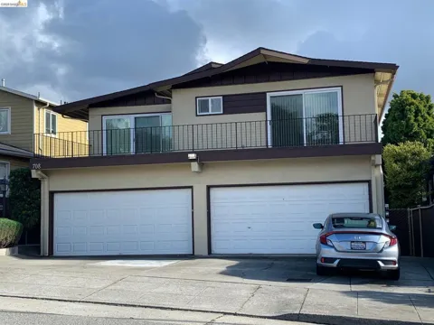 708 Solano Ave