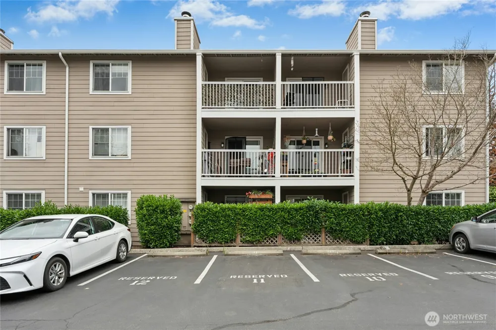 1132 198th Street #C302 Shoreline, WA 98133