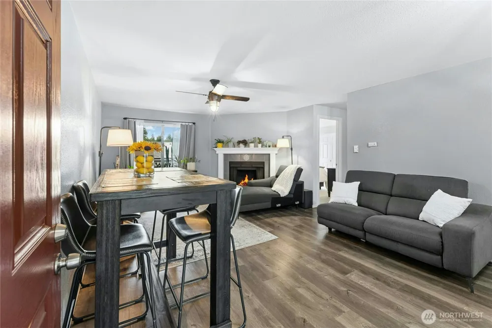 1132 198th Street #C302 Shoreline, WA 98133