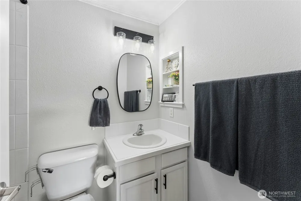 1132 198th Street #C302 Shoreline, WA 98133