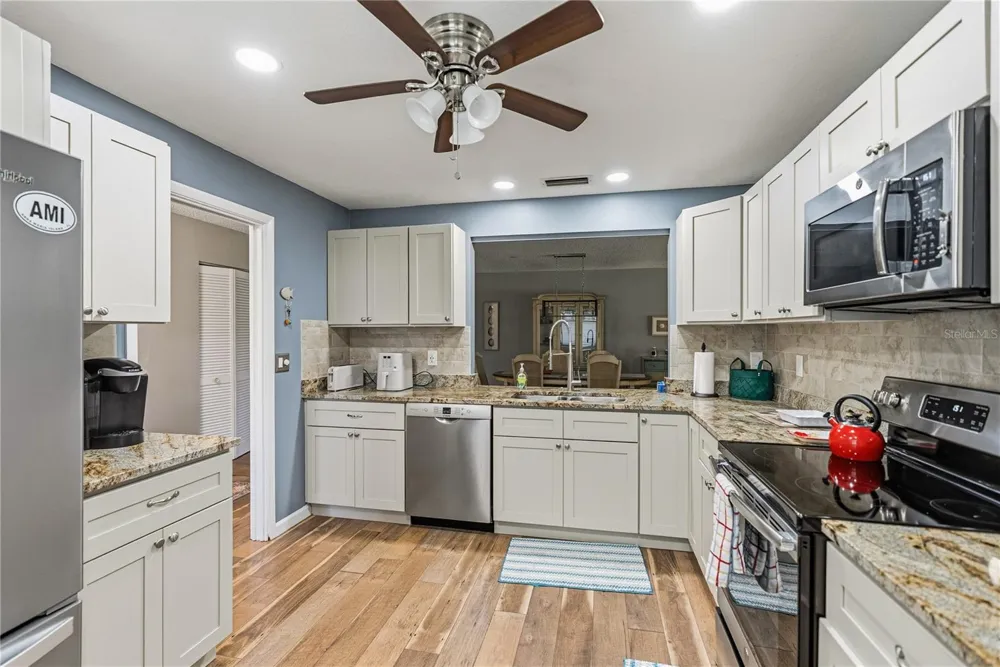 3500 EL CONQUISTADOR PARKWAY #124 Bradenton, FL 34210