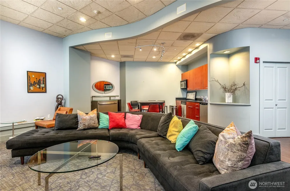 159 Denny Way #214 Seattle, WA 98109
