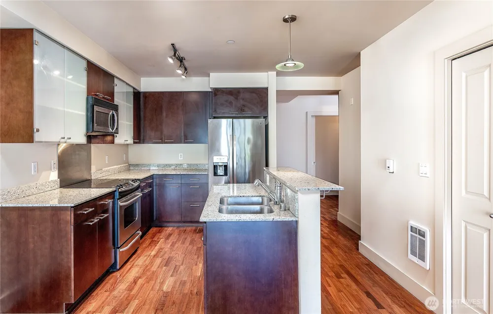 159 Denny Way #214 Seattle, WA 98109