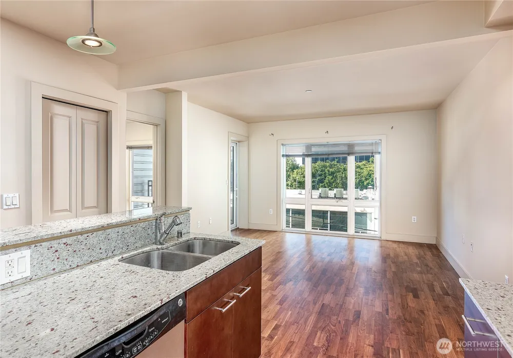 159 Denny Way #214 Seattle, WA 98109
