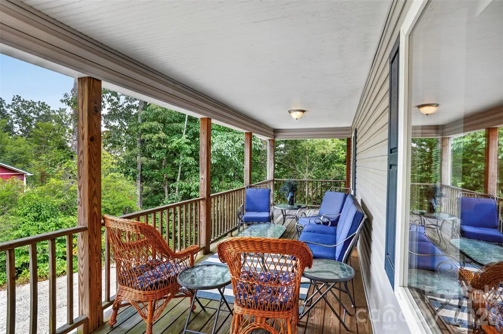 44 Autumn View Drive Hendersonville, NC 28792