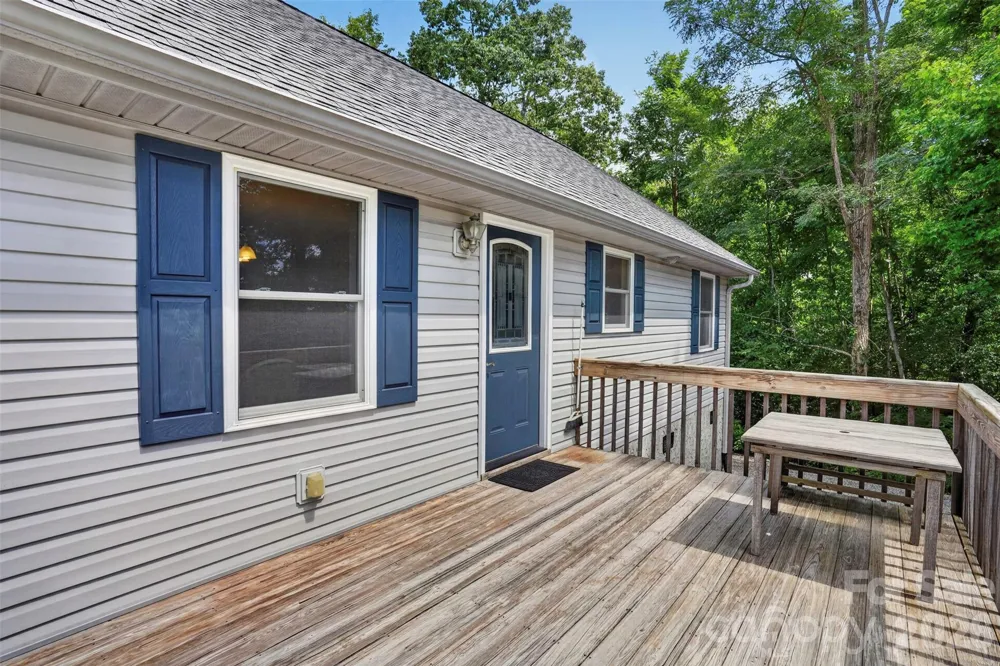 44 Autumn View Drive Hendersonville, NC 28792