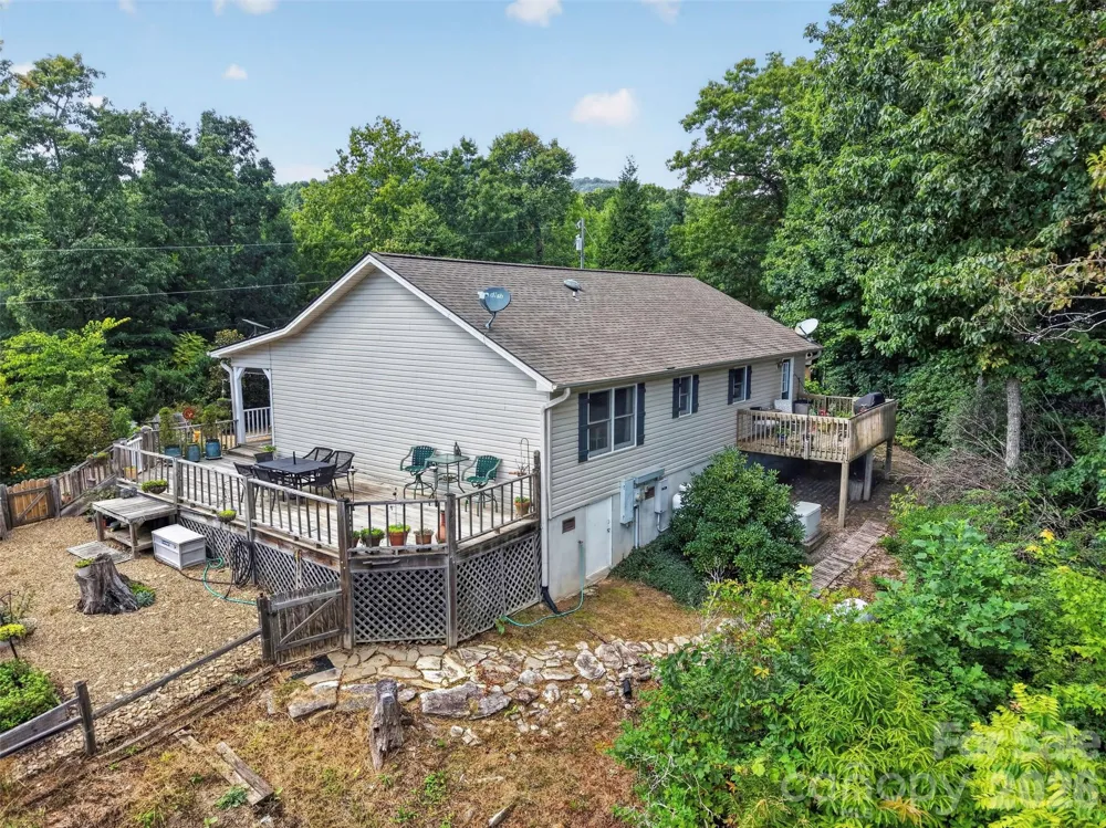 50 Autumn View Drive Hendersonville, NC 28792