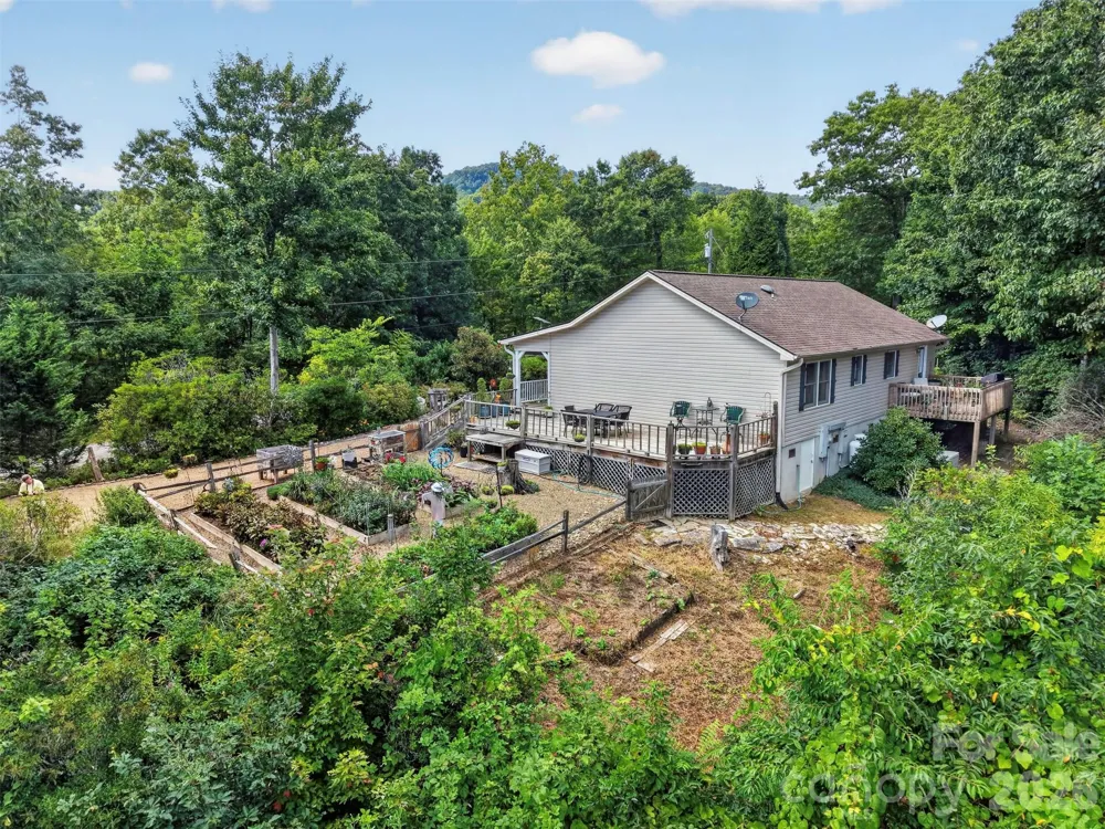 50 Autumn View Drive Hendersonville, NC 28792