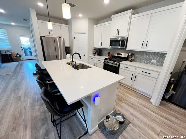 8347 SUNRISE GLN Schertz, TX 78154