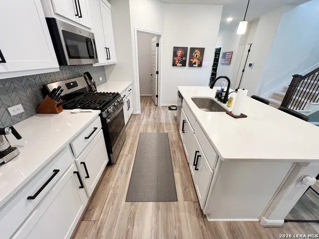 8347 SUNRISE GLN Schertz, TX 78154