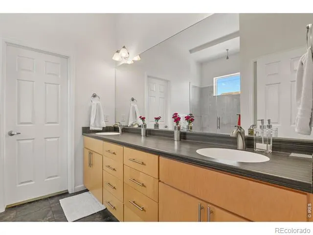16519 W 15th Avenue Golden, CO 80401