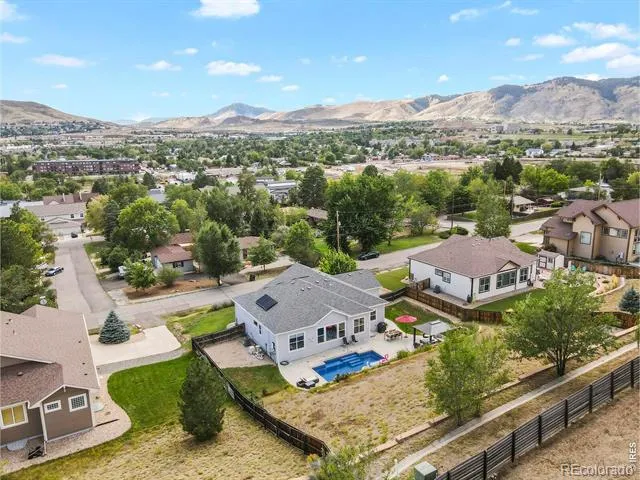 16519 W 15th Avenue Golden, CO 80401