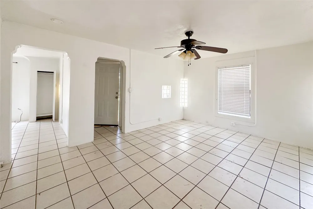 911 Alice Street Trinidad, TX 75163
