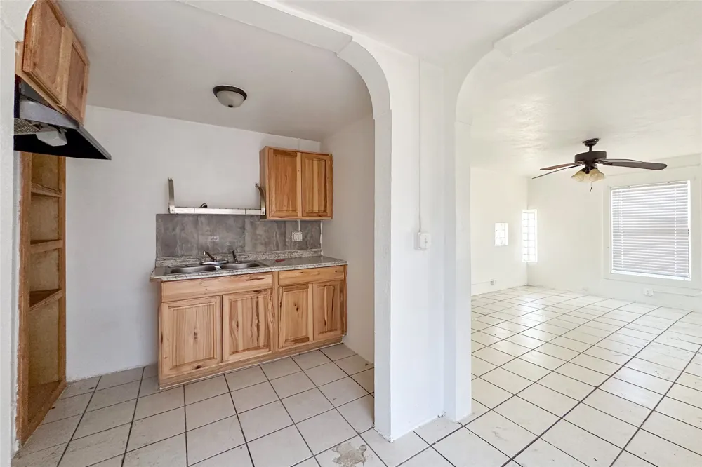 911 Alice Street Trinidad, TX 75163