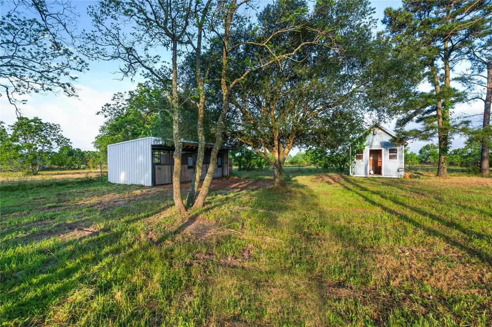 36622 Tompkins Road Hempstead, TX 77445