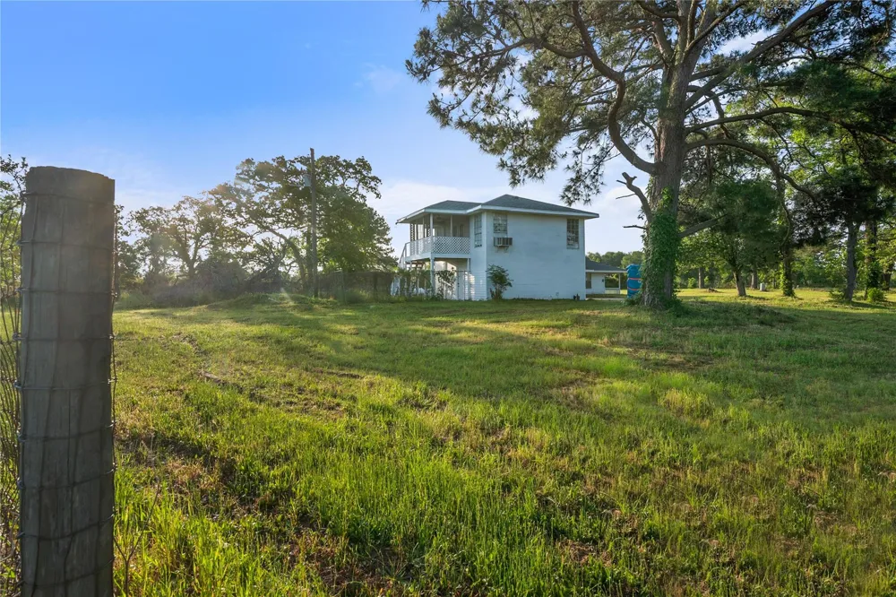 36622 Tompkins Road Hempstead, TX 77445