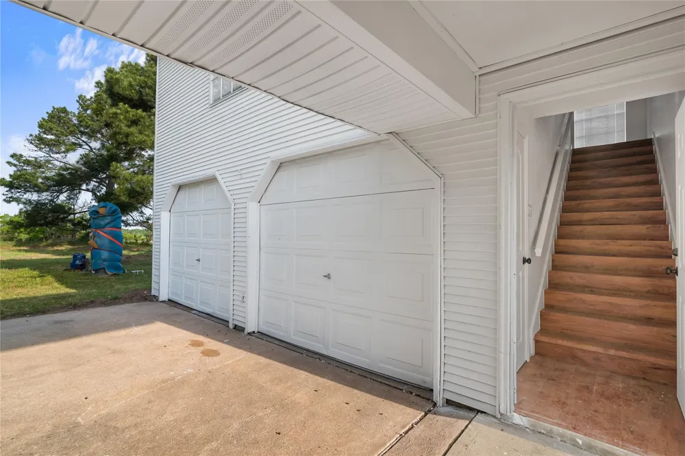36622 Tompkins Road Hempstead, TX 77445