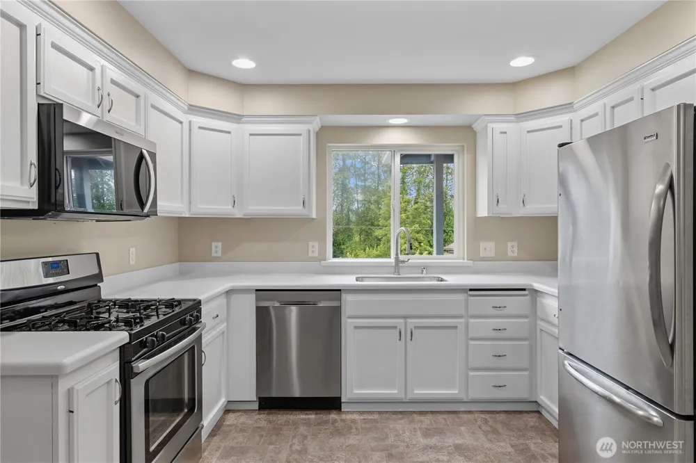 2210 Grade Road #2 Lake Stevens, WA 98258