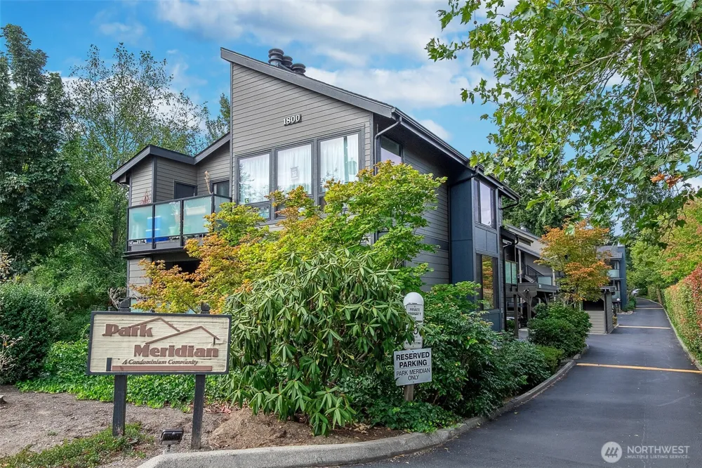 1800 105th Street #9-201 Seattle, WA 98133