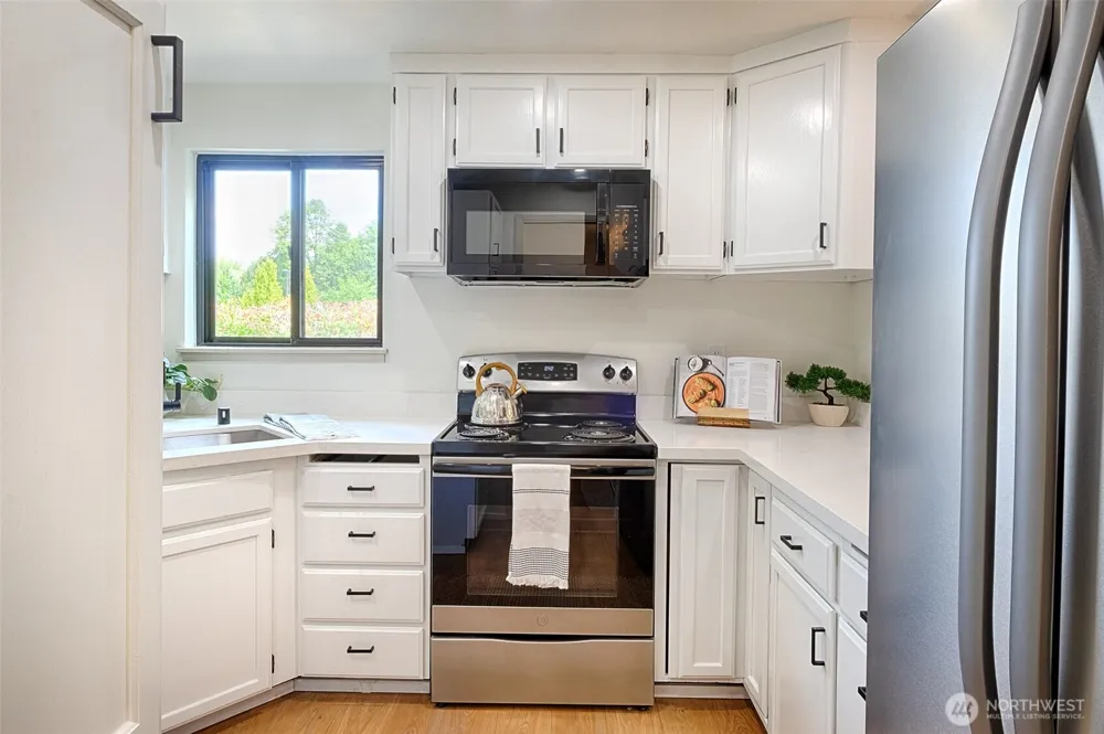 1800 105th Street #9-201 Seattle, WA 98133