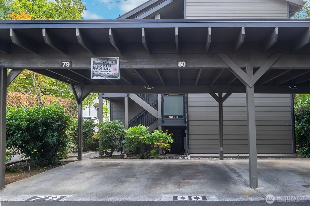 1800 105th Street #9-201 Seattle, WA 98133